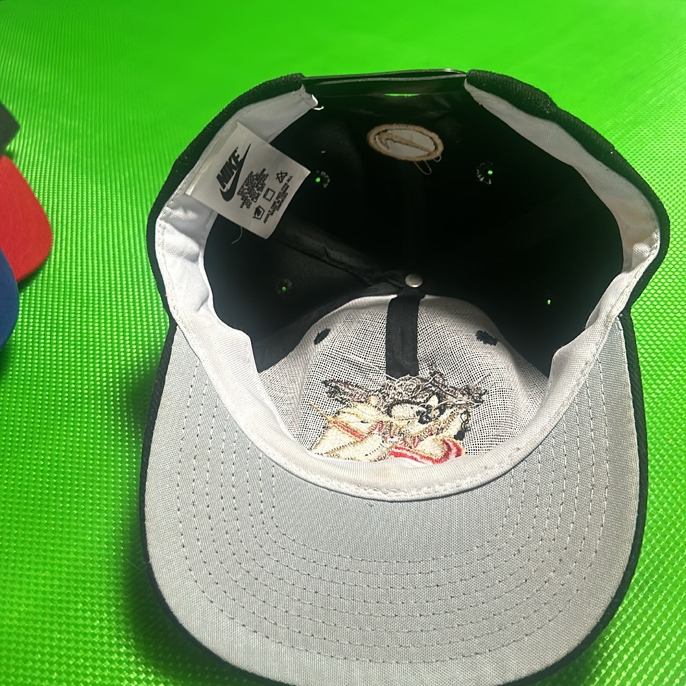 Hat - Picture 4 of 4